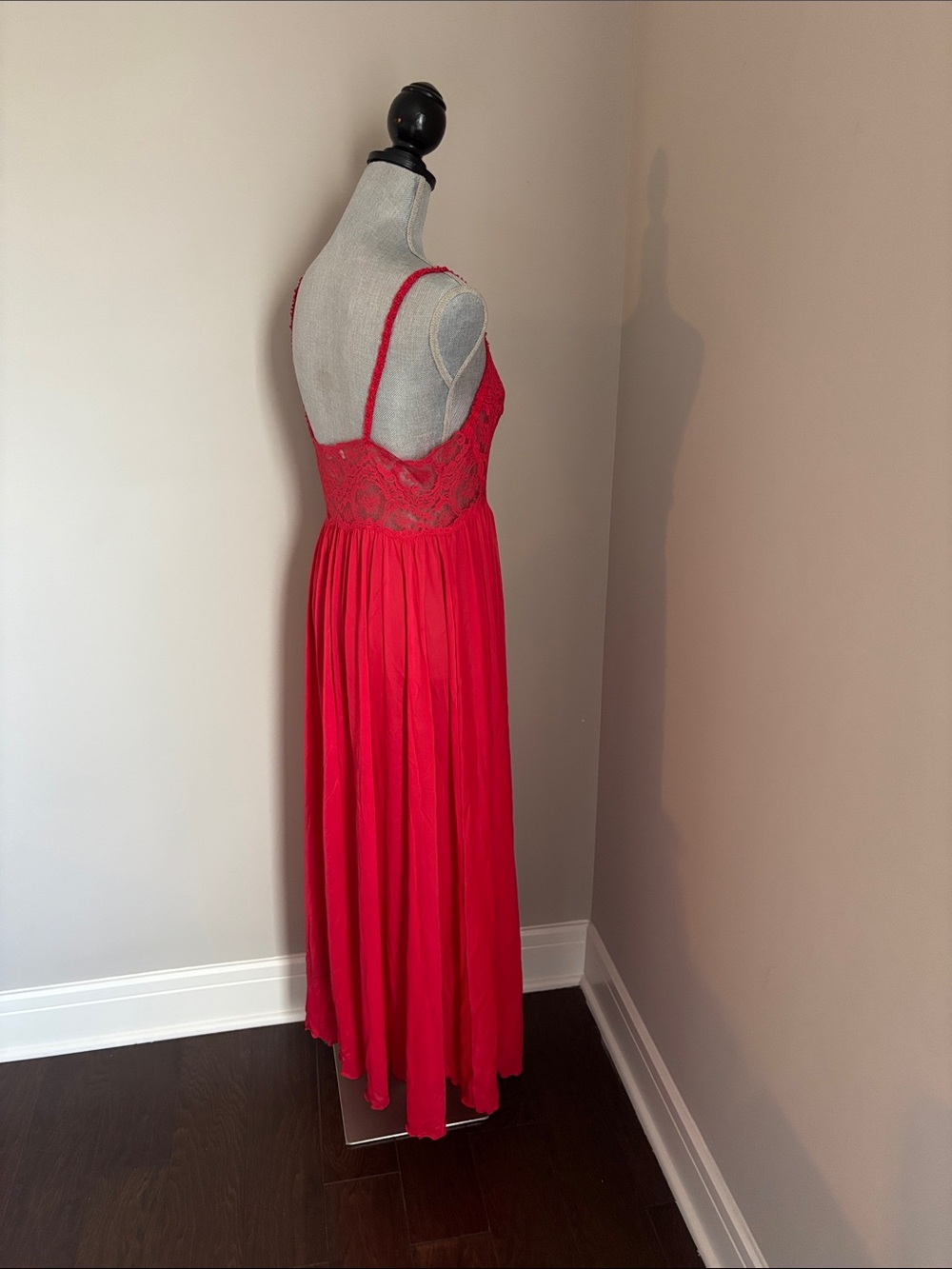 Vintage 1960s/70 Miss Elaine Red Lace Bodice Maxi Dress size medium - Picture 4 of 8